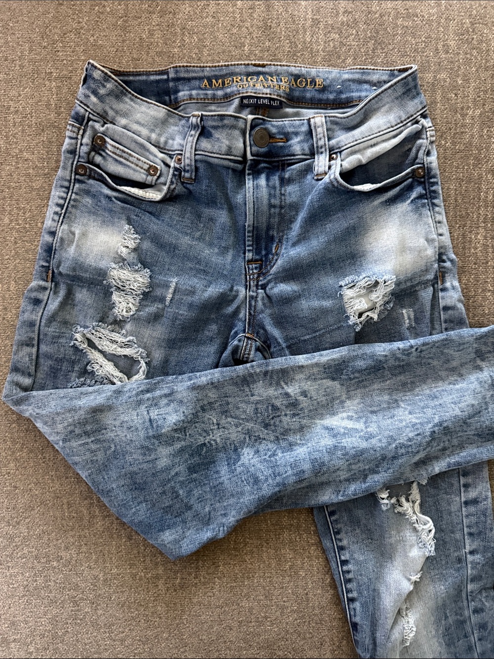 American Eagle Outfitters Women's Light Blue Distressed Skinny Jeans
